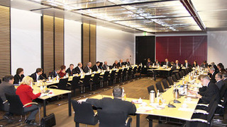 Foto: Blick in den Sitzungssaal Foto: Blick in den Sitzungssaal