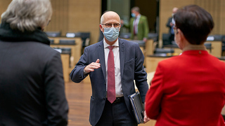 Foto: Mitglieder des Vermittlungsausschusses vor der Sitzung