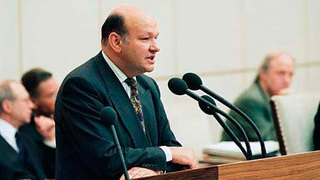 Foto: Walter Momper, Regierender Bürgermeister von Berlin, bei der 615. Plenarsitzung Foto: Walter Momper, Regierender Bürgermeister von Berlin, bei der 615. Plenarsitzung